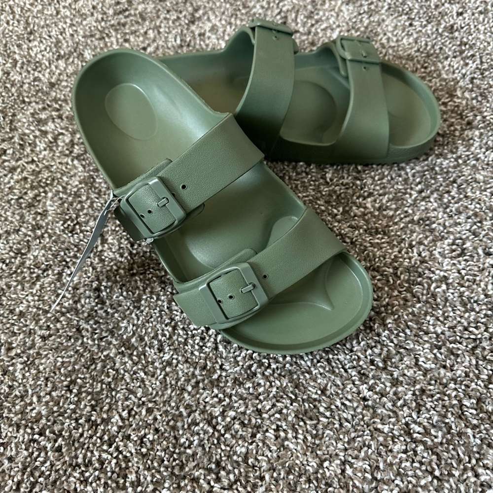 Green Buckle Slide Sandals NWT